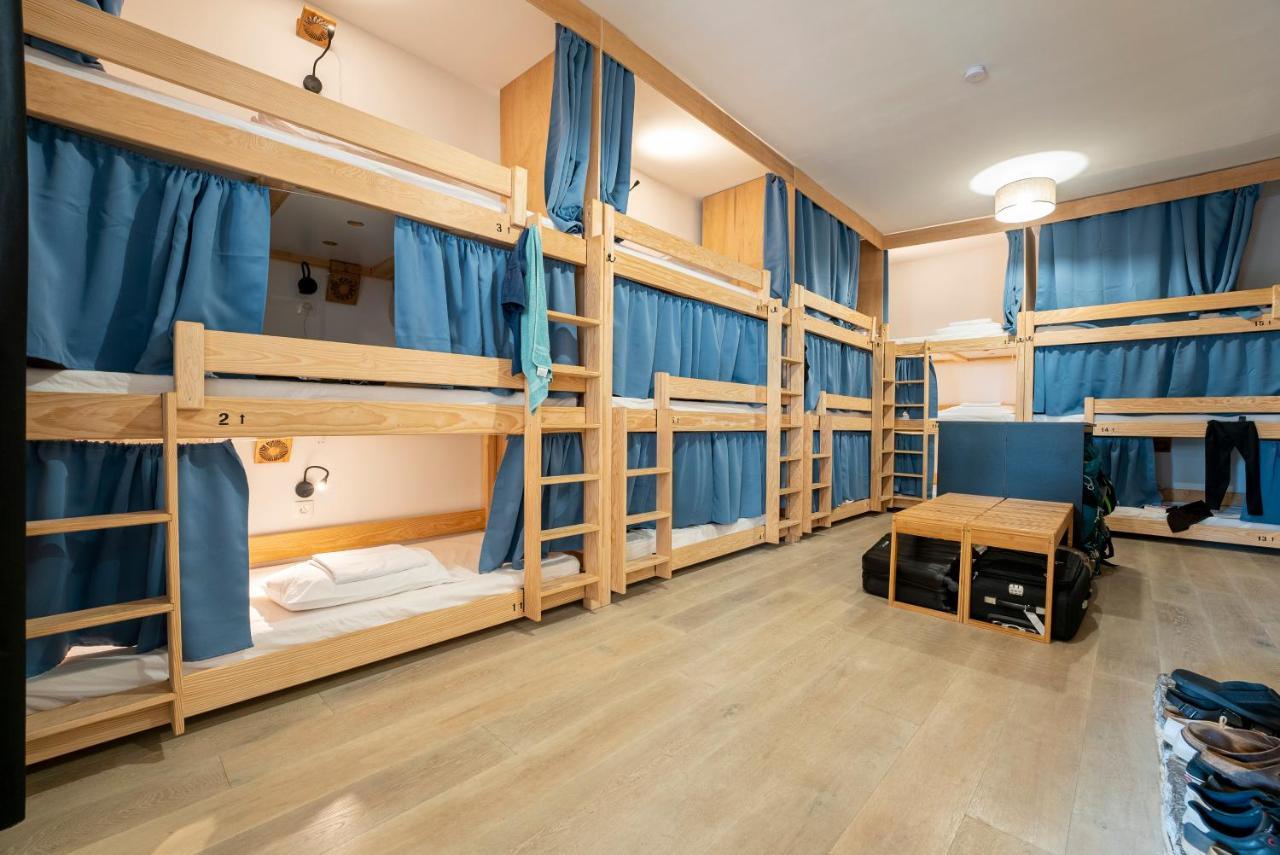 Garden - Utopy Hostel Биарриц Экстерьер фото