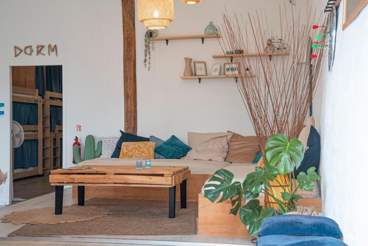 Garden - Utopy Hostel Биарриц Экстерьер фото